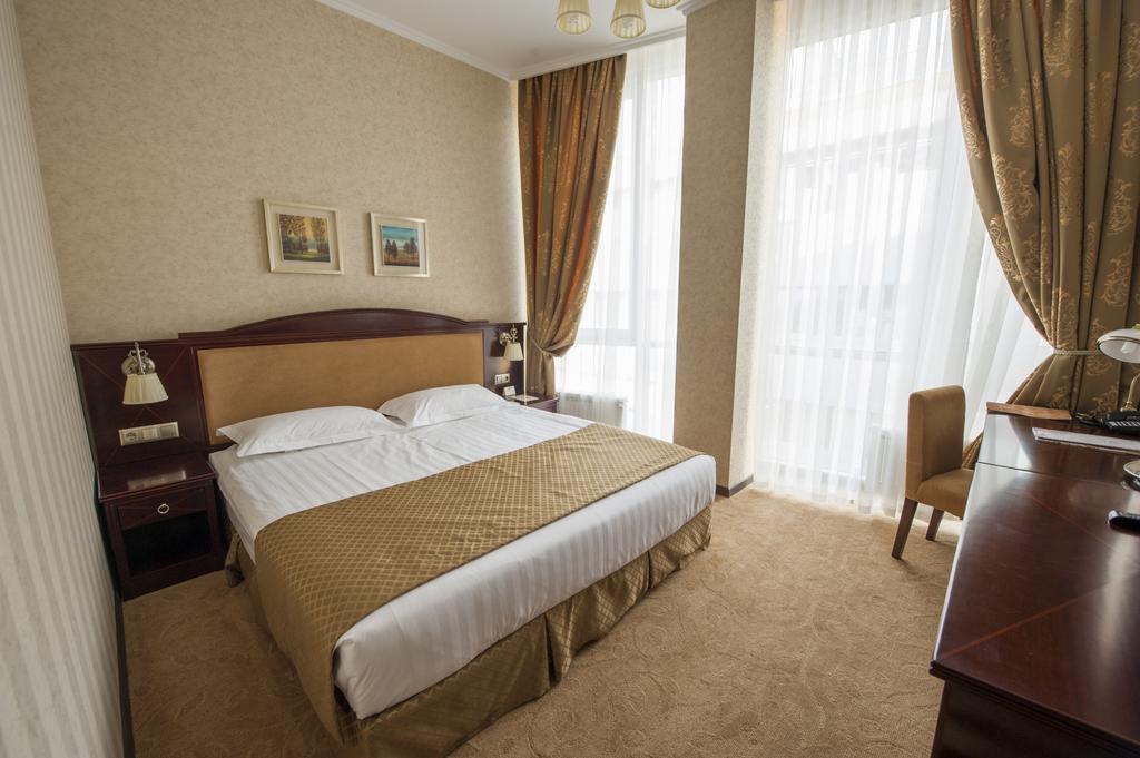 Hotel Sevan Plaza Rostov-on-Don Room photo